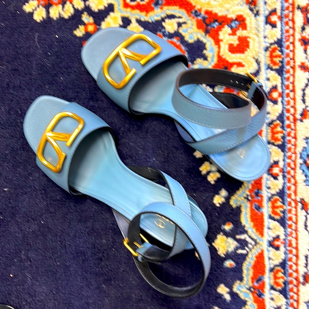Valentino Blue block heel leather pumps